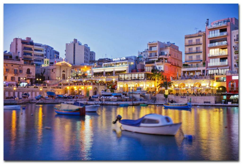 Magical Rooftop Penthouse Sliema Ngoại thất bức ảnh