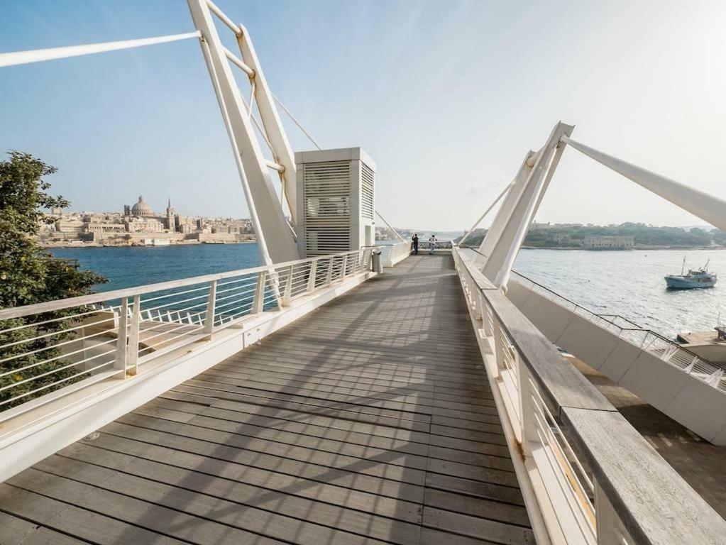 Magical Rooftop Penthouse Sliema Ngoại thất bức ảnh